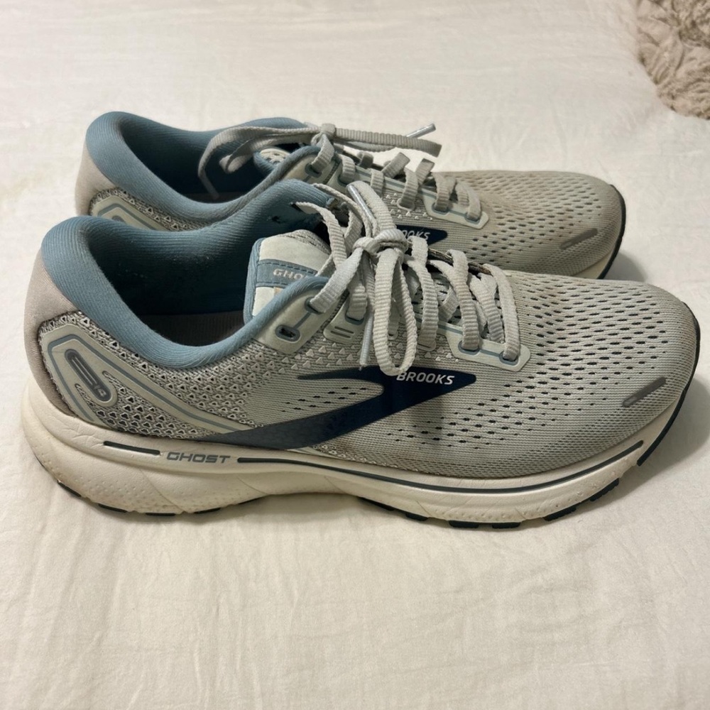 BROOKS GHOST 14 size 9